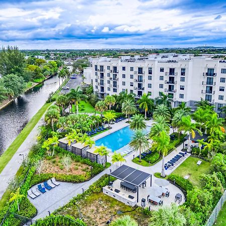 Amazing 2 Bedroom Unit In Doral Miami With Free Parking 海厄利亚加登斯 外观 照片